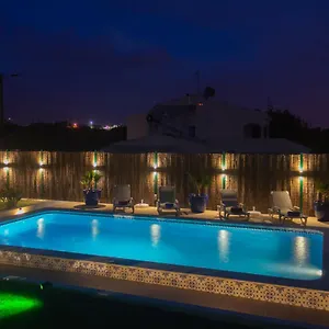 https://villa-yvonne.hotelaalgarve.com